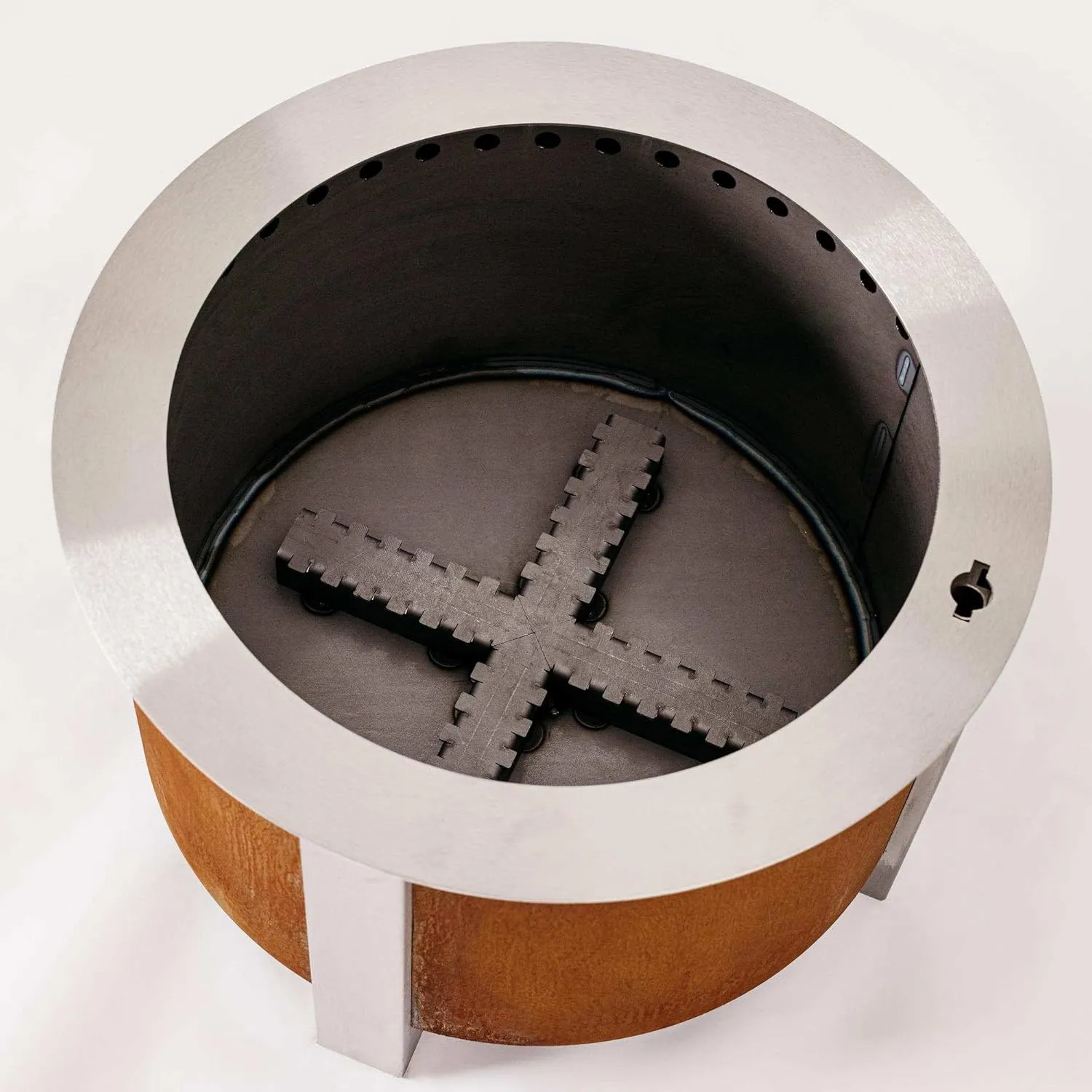 Breeo Smokeless FIrePit (X Series 19, Corten Steel) - 22.1" Smokeless Fire Pit for Outside - 47 lbs - Ideal for Families - Compatible with Wide Range of Breeo Accessories - Gifts for Dad