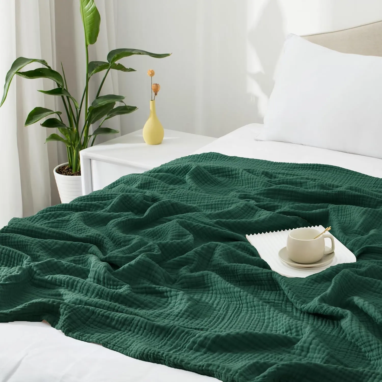 Carriediosa 100% Cotton Muslin Throw Blanket 50" X 70" Throw XL Size，4-Layers Summer Gauze Throws for Bed Couch，Soft Lightweight Breathable Linen Blankets Bedspread for Adults All Season，Dark Green
