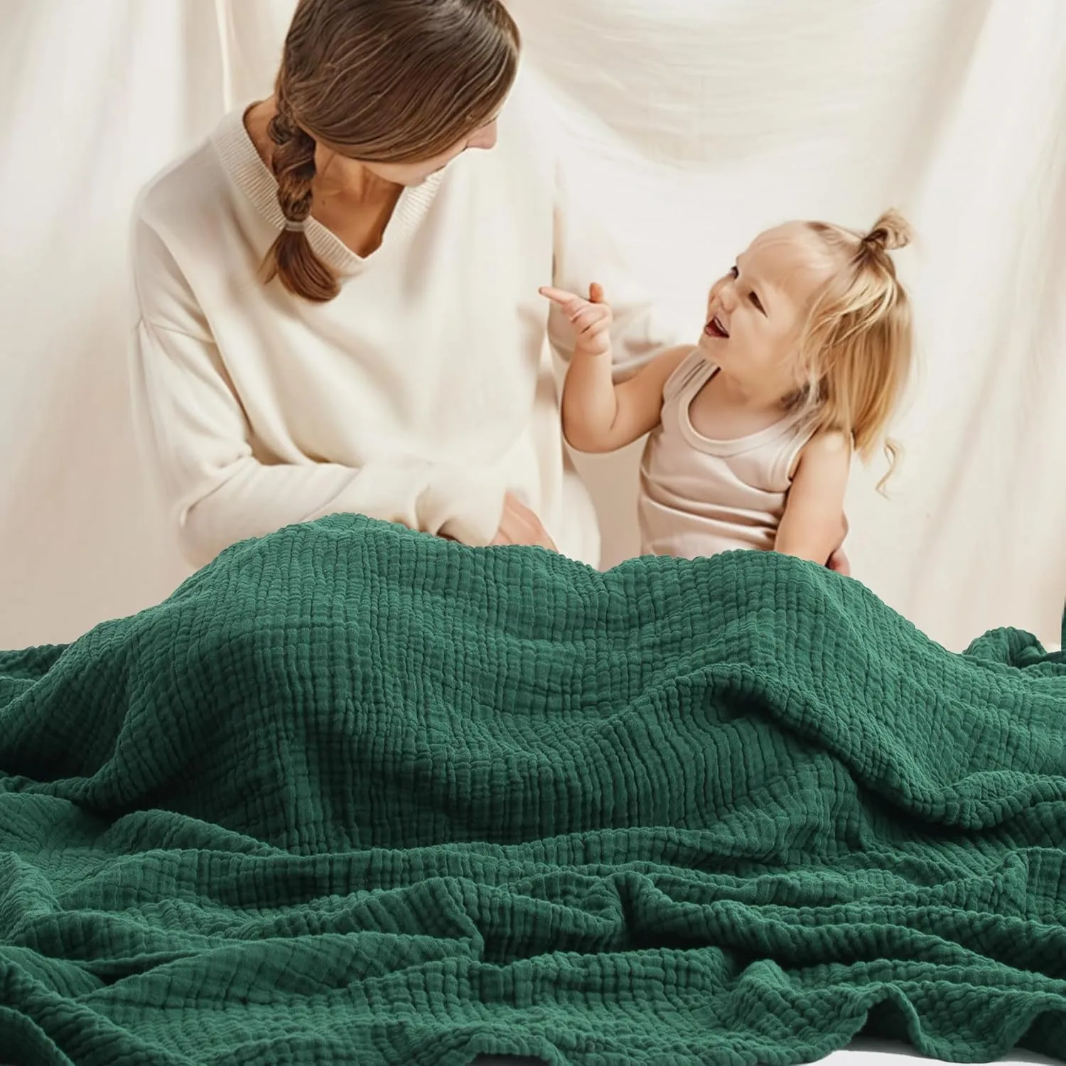 Carriediosa 100% Cotton Muslin Throw Blanket 50" X 70" Throw XL Size，4-Layers Summer Gauze Throws for Bed Couch，Soft Lightweight Breathable Linen Blankets Bedspread for Adults All Season，Dark Green