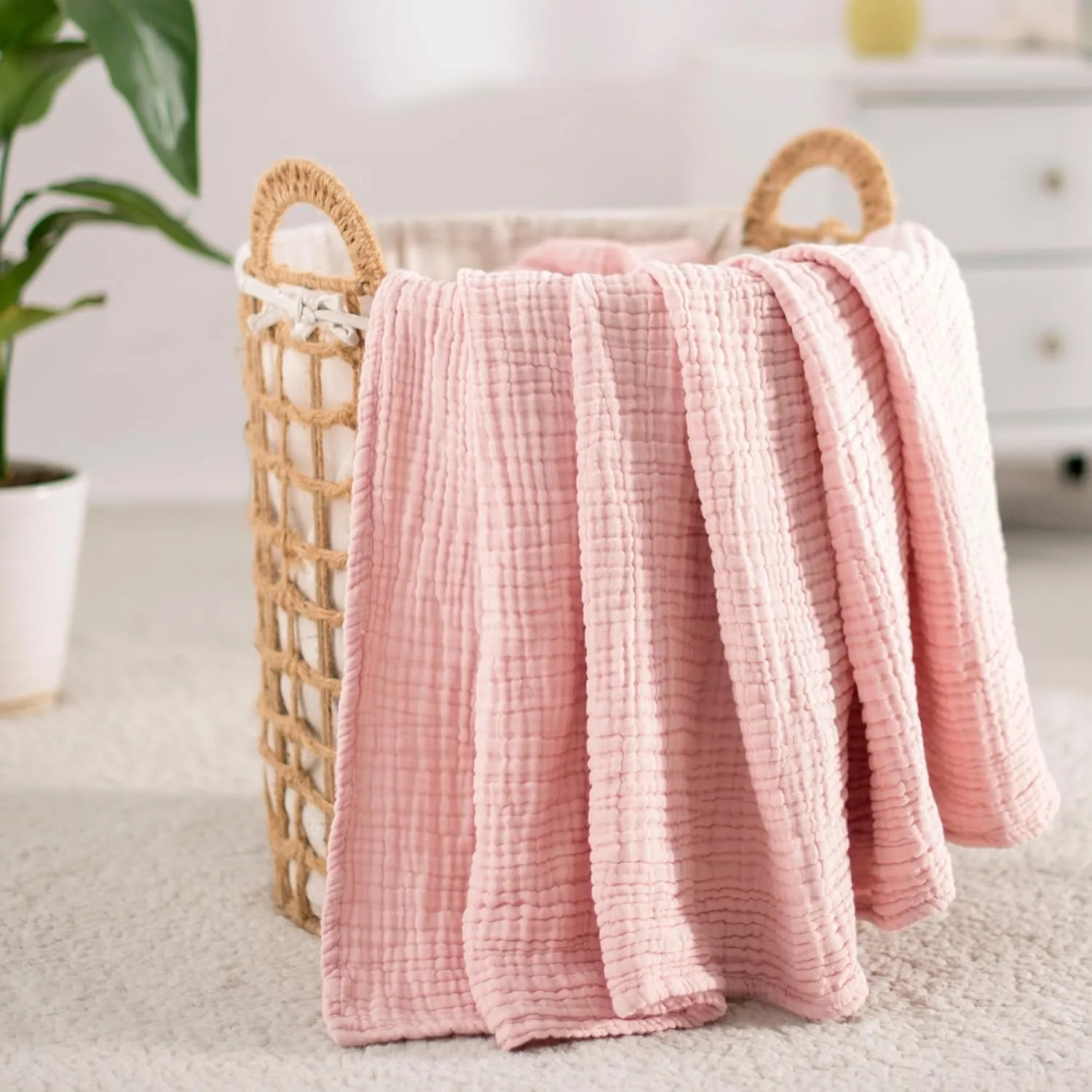 Carriediosa 100% Cotton Muslin Throw Blanket 50" X 70" Throw XL Size，4-Layers Summer Gauze Throws for Bed Couch，Soft Lightweight Breathable Linen Blankets Bedspread for Adults All Season，Dusty Pink