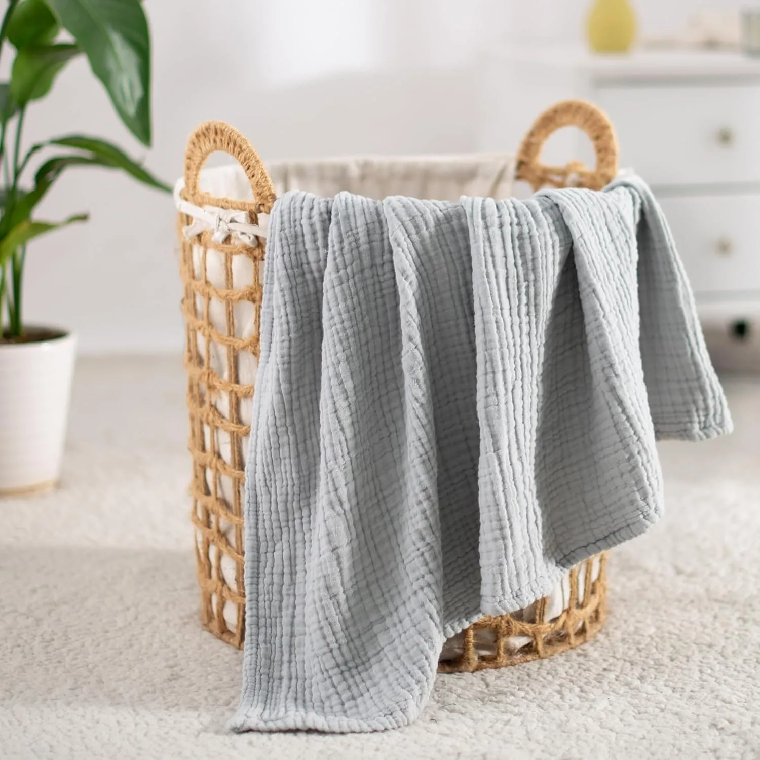 Carriediosa 100% Cotton Muslin Throw Blanket 50" X 70" Throw XL Size，4-Layers Summer Gauze Throws for Bed Couch，Soft Lightweight Breathable Linen Blankets Bedspread for Adults All Season，Grey