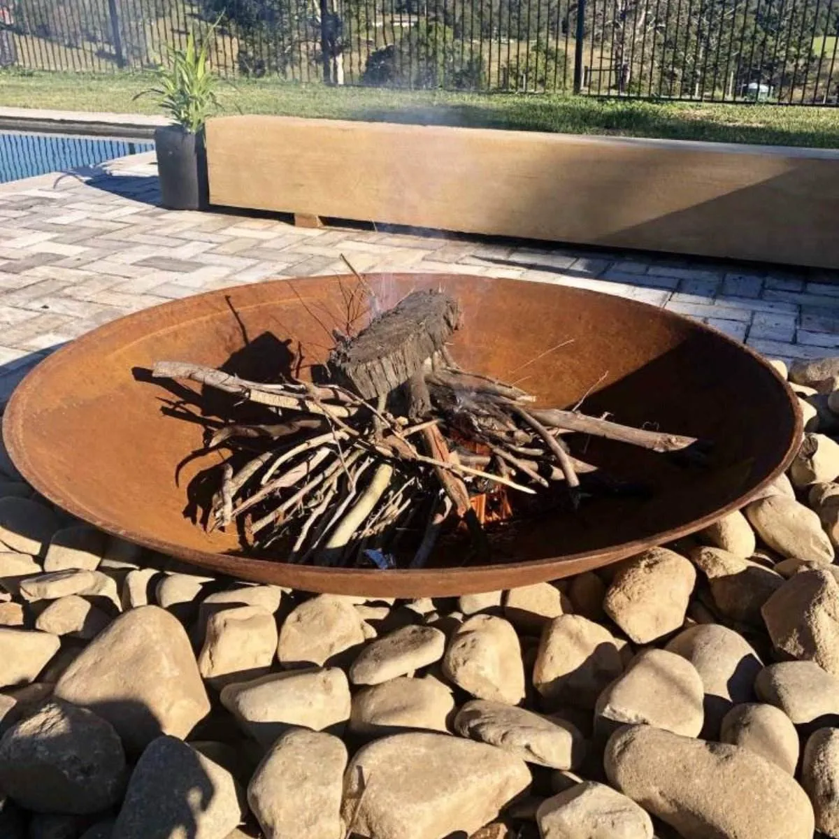 Cauldron Cast Iron Fire Pit - 800mm