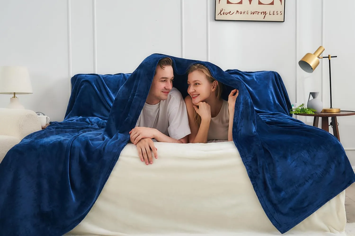 Commollis Oversized King Fleece Blanket 120"x120" (10'x10') - Giant Flannel Throw Blanket for Bed, Couch, Camping & Travel - Soft, Warm, Family-Sized Blanket for Indoor & Outdoor Use