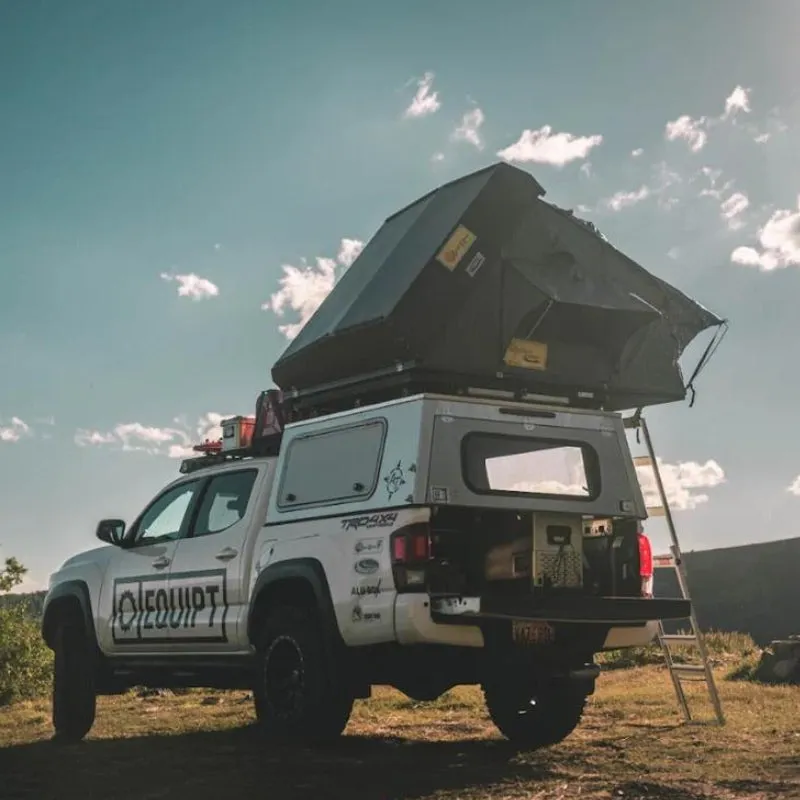 Eezi-Awn Sabre Hard Shell Roof Top Tent
