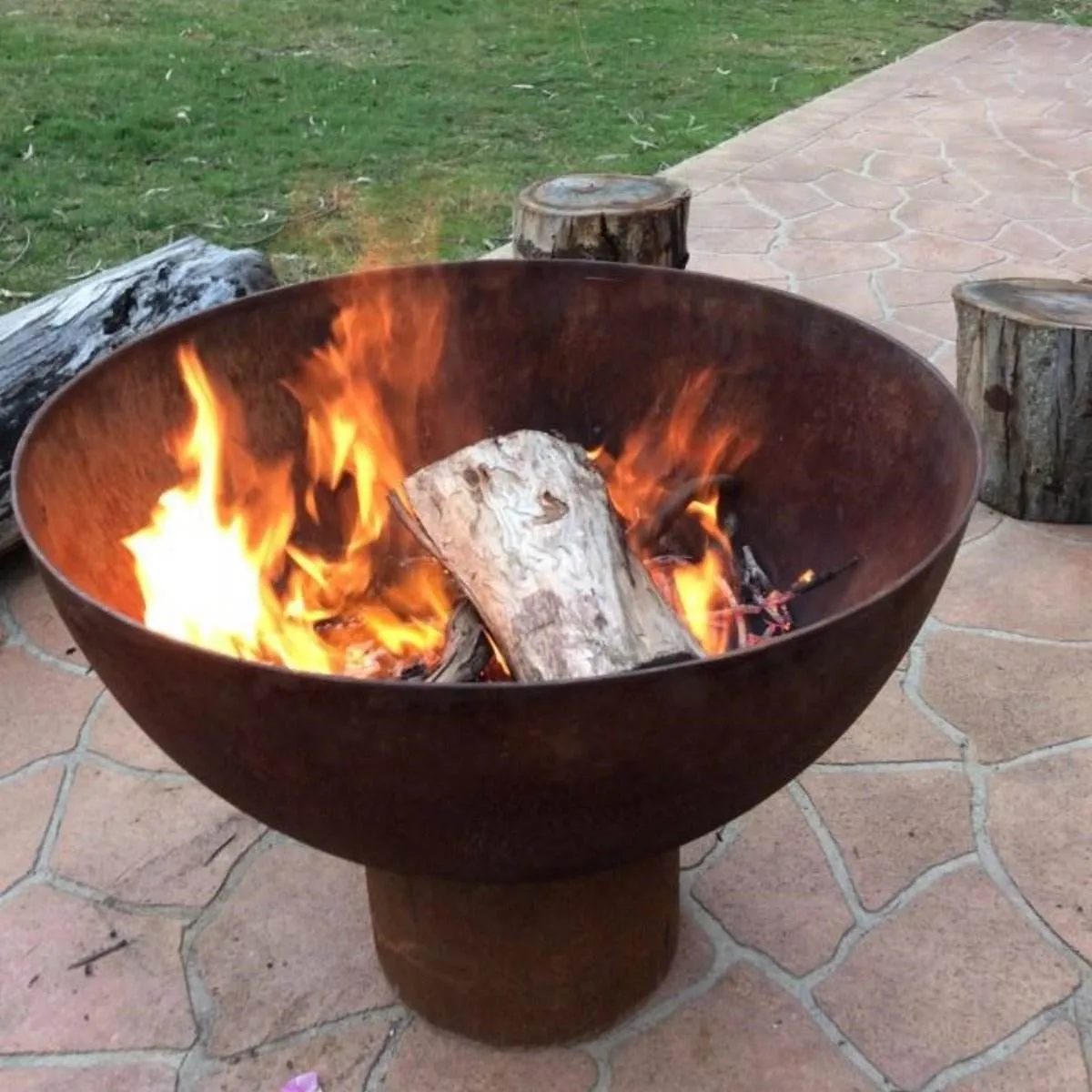 Goblet Cast Iron Fire Pit