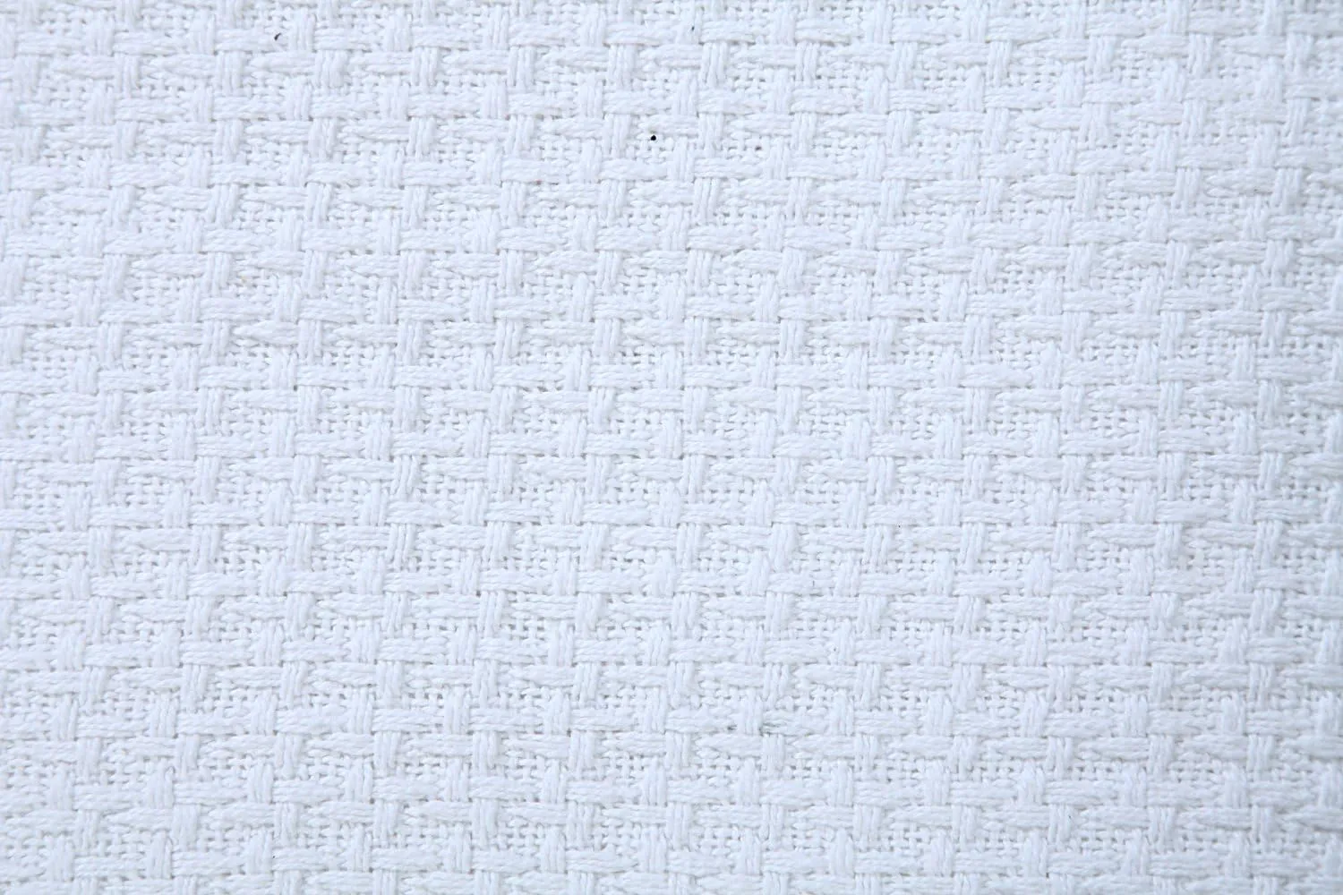 HILLFAIR 100% Combed Cotton Blanket– Queen Bed Blanket– Soft Cozy Warm Multipurpose Throws for Luxury Home Decor– 90 x 90 inch Queen Size Cotton Blankets for Beds- Bed Blankets for All Season- White