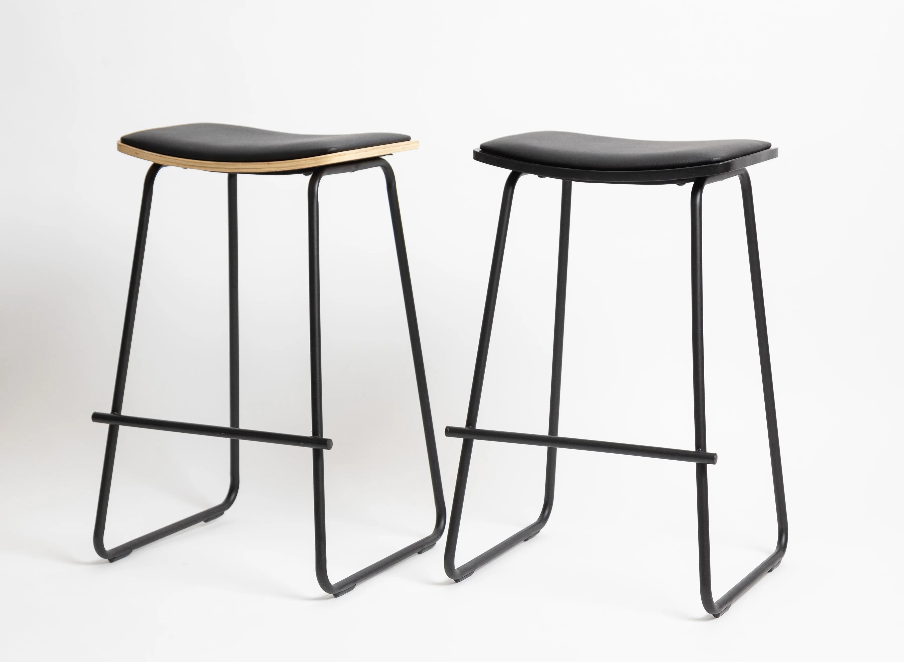 Minimalist bar stool 67cm