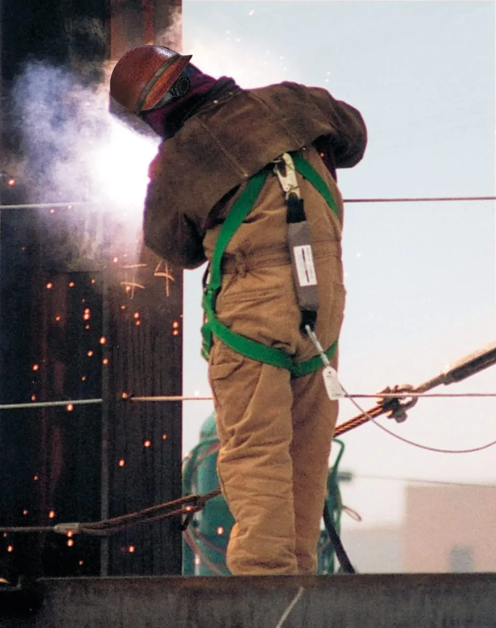 MSA Skullgard Cap Style Safety Hard Hat with Suspension - Non-Slotted Cap, Made of Phenolic Resin, Radiant Heat Loads up to 350F | Staz-On Pinlock Suspension