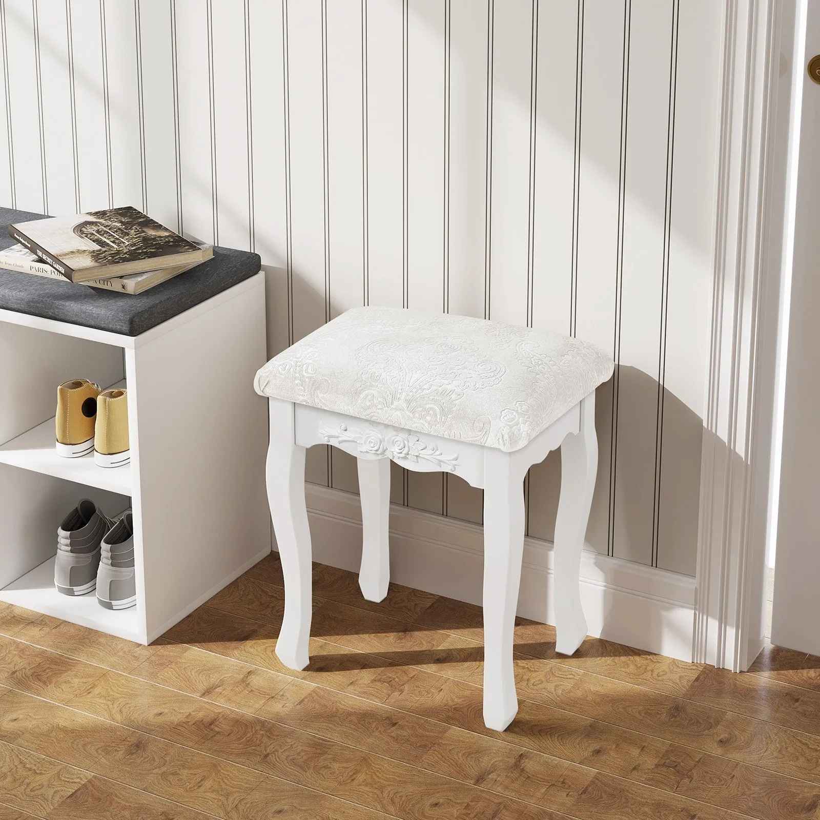 Rootz Baroque Style Makeup Stool - Vanity Chair - Padded Seat - Elegant Floral Pattern - Non-Slip Pads - 37cm x 50cm x 30cm