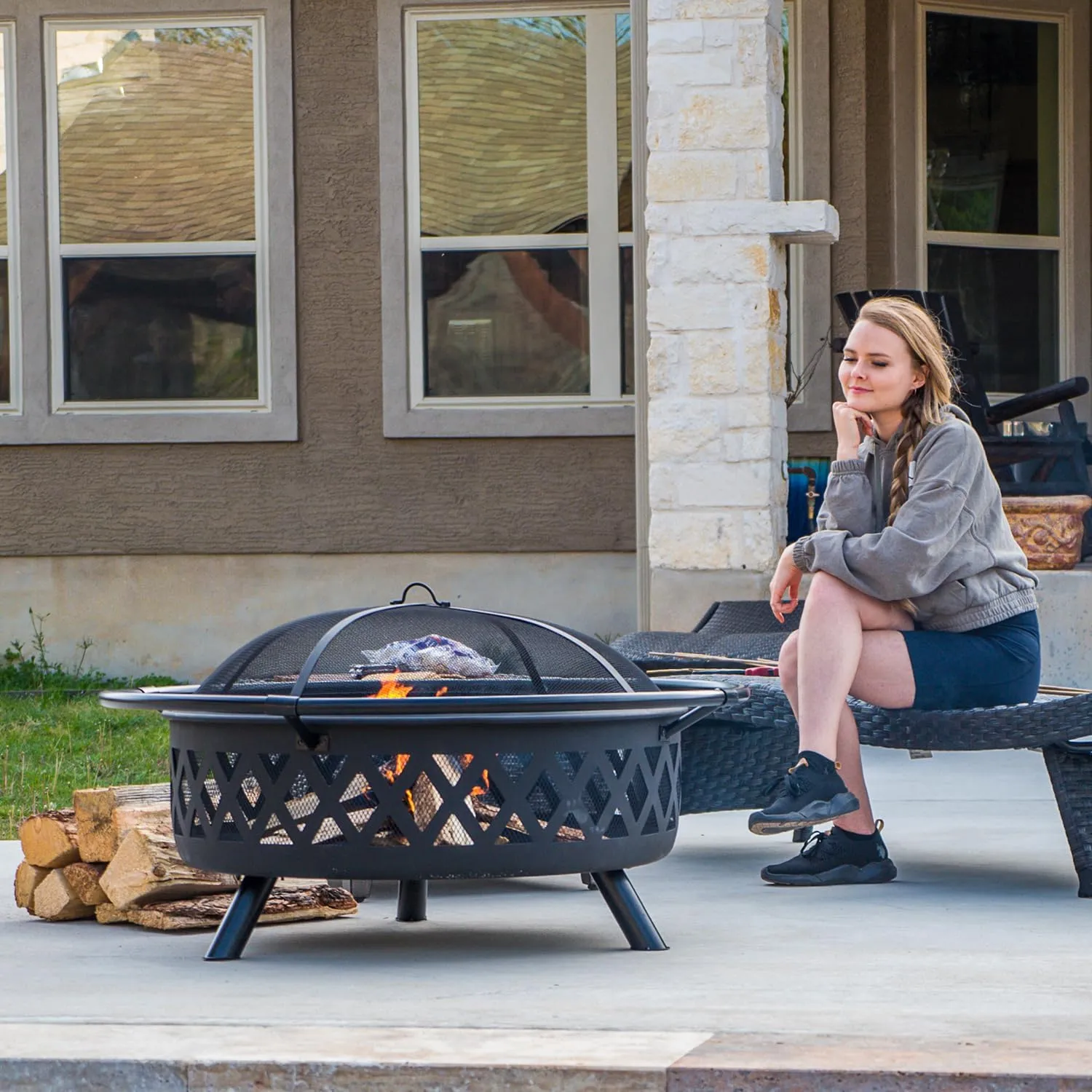 SUNCREAT 42” Patio Fire Pit Wood Burning with Mesh Spark Screen, Bonfire Outdoor firepit with Fireplace Poker, Black