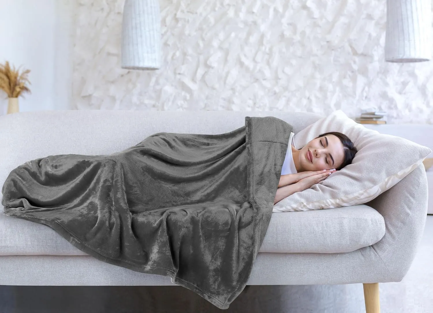 Utopia Bedding Fleece Blanket Queen Size Grey 300GSM Luxury Anti-Static Fuzzy Soft Microfiber Bed Blanket (90x90 Inch)